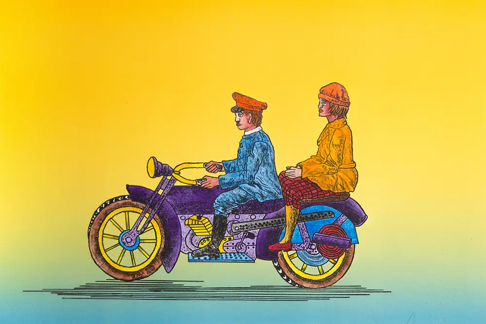 Lithografie van een blikken motor met 2 personen op een kleurig verloop achtergrond